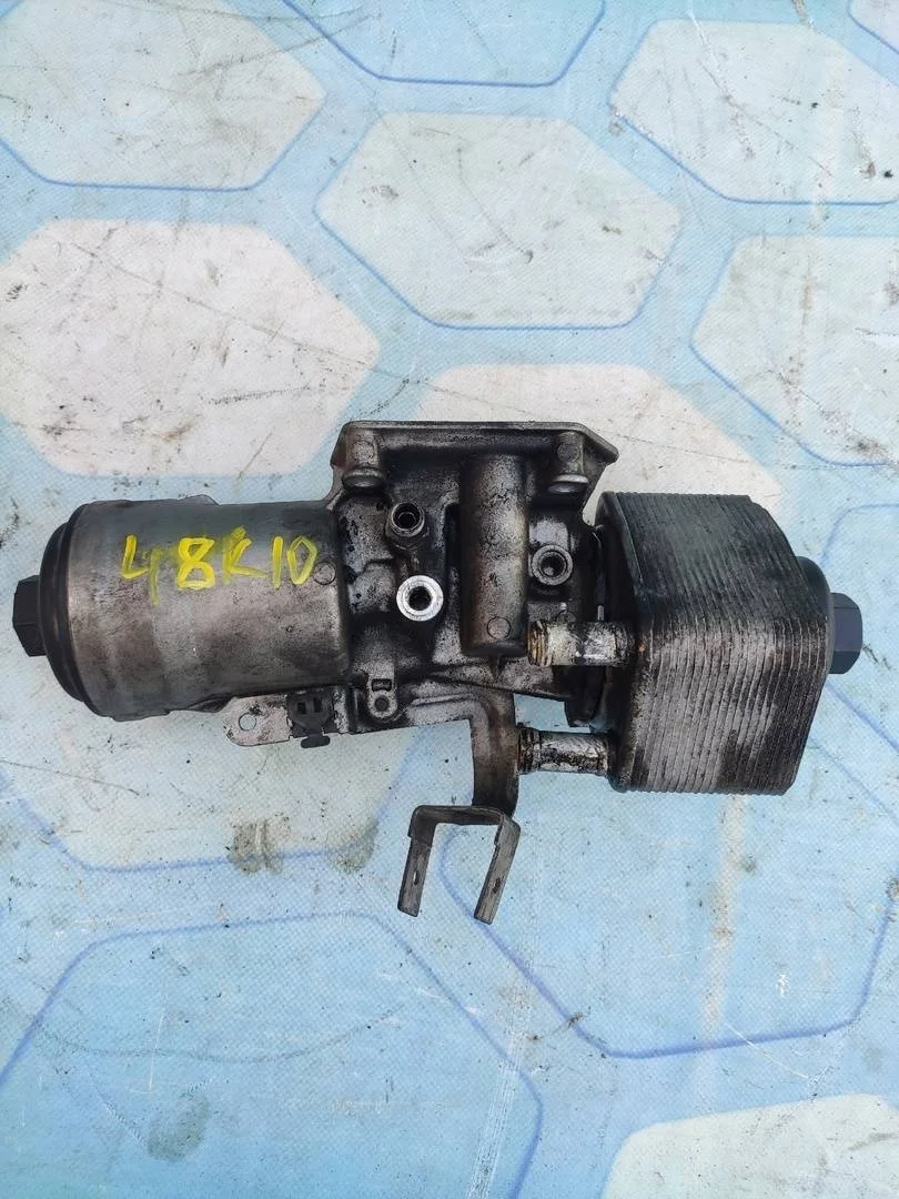 Корпус масляного фильтра VW Tiguan 1 2008