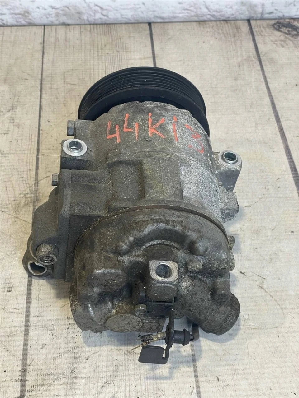 Компрессор кондиционера VW Golf 2008