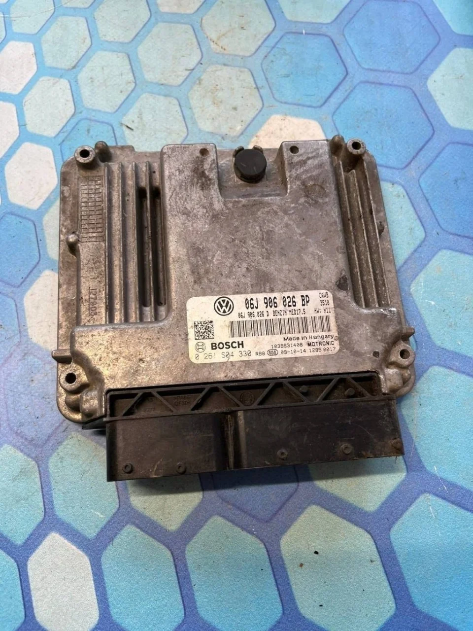 Блок управления двигателем Skoda Superb 2 2008