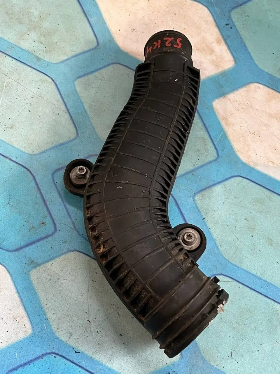 Патрубок интеркулера Skoda Superb 2 2008