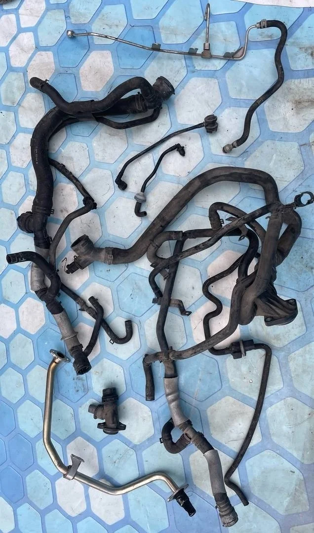 Комплект патрубков VW Touran 2008