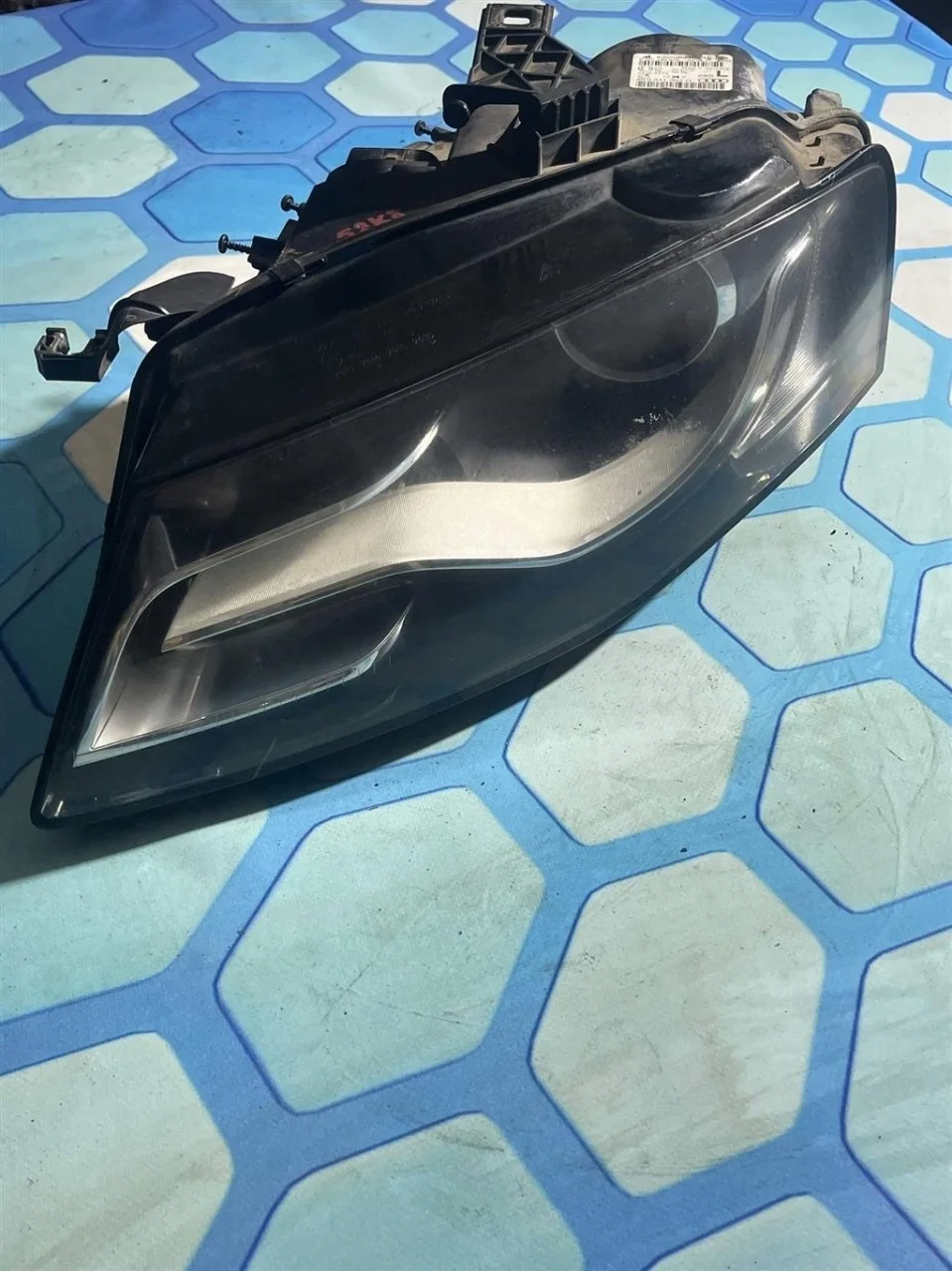 Фара левая ксенон Audi A4 2008 B8