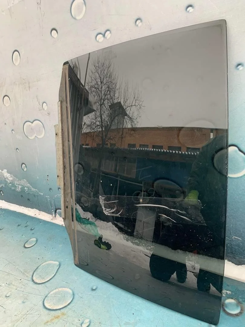 Стекло двери заднее левое универсал Lexus RX 400h 2008