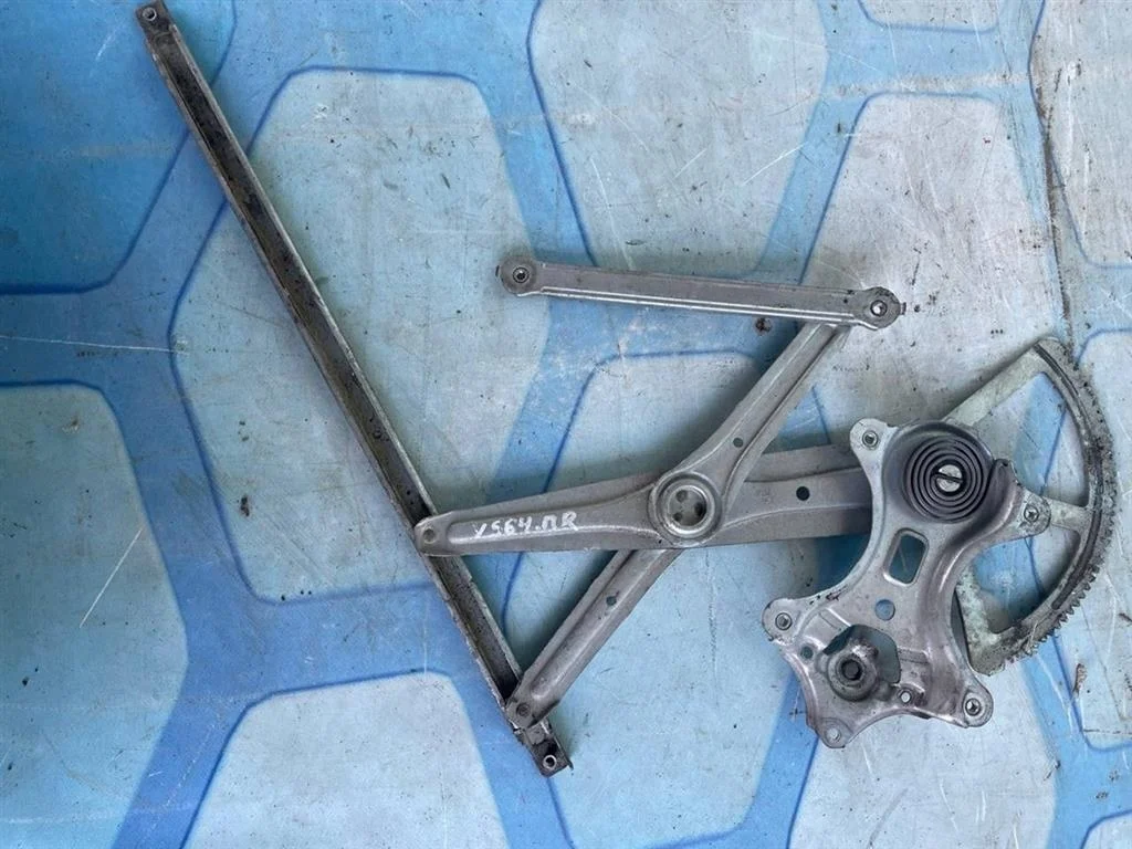 Стеклоподъемник передний правый Lexus RX 400h 2008