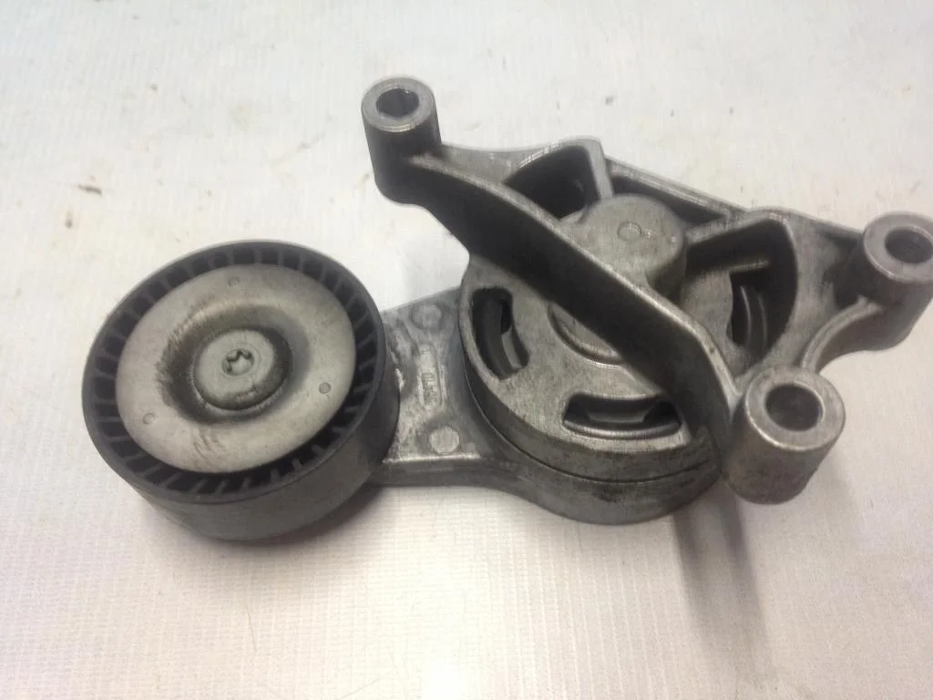 Ролик натяжителя ремня VW Passat 2008 B6