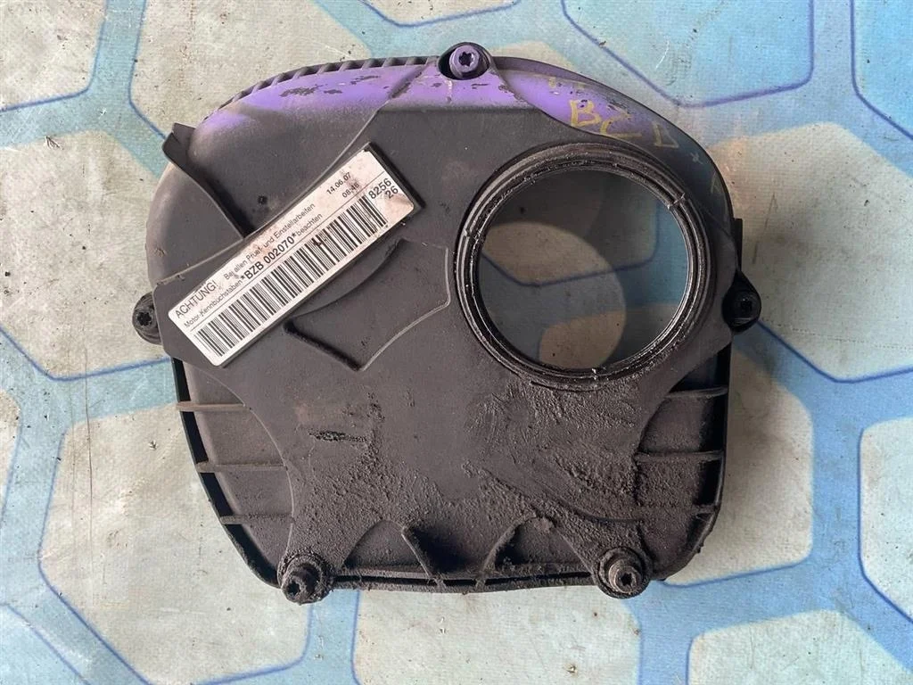 Кожух ремня грм верхний VW Passat 2009 B6