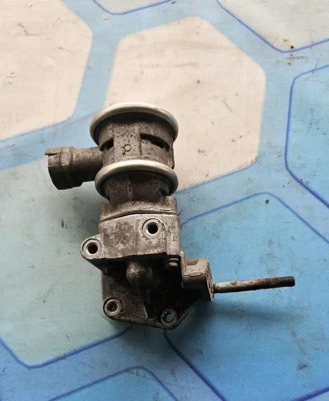 Клапан егр Skoda Octavia 2009 A5