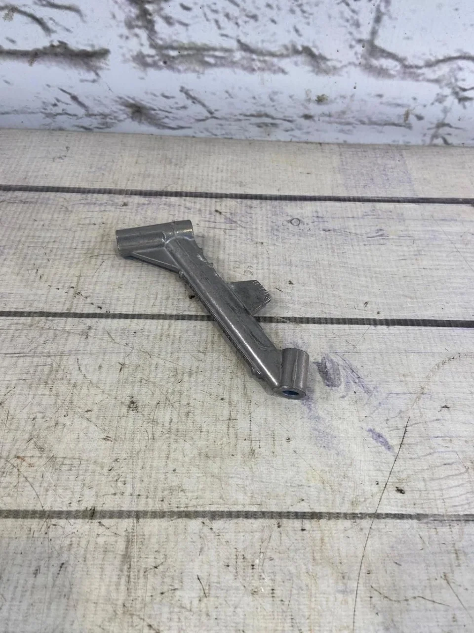 Кронштейн (сопут. товар) Audi A4 2009 B8 Allroad