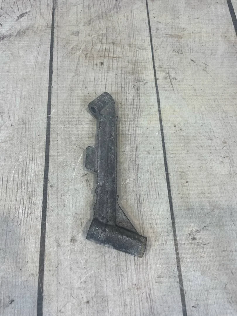 Кронштейн (сопут. товар) VW Passat 2009 B6