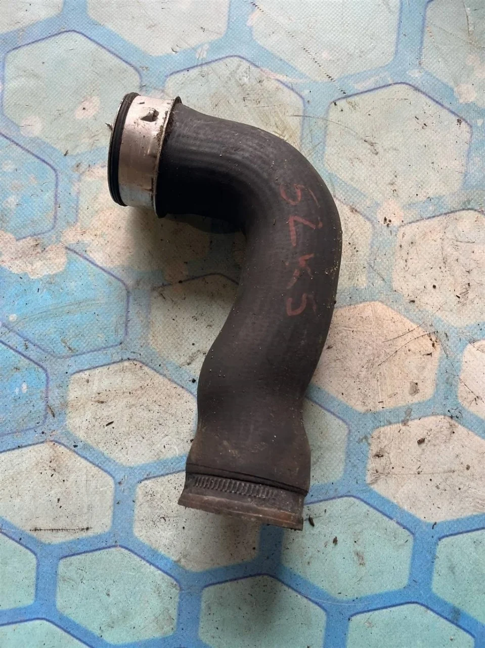 Патрубок интеркулера VW Passat 2009 B6