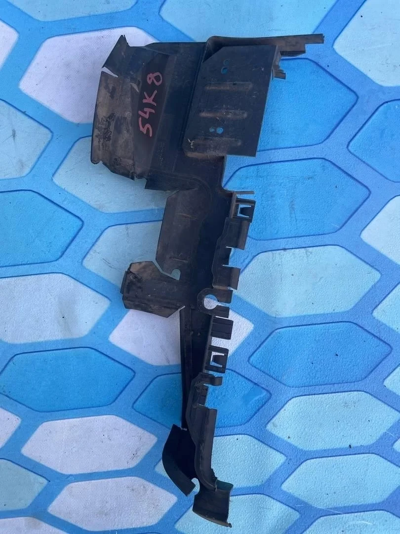 Воздуховод радиатора левый Audi A5 2009 S5