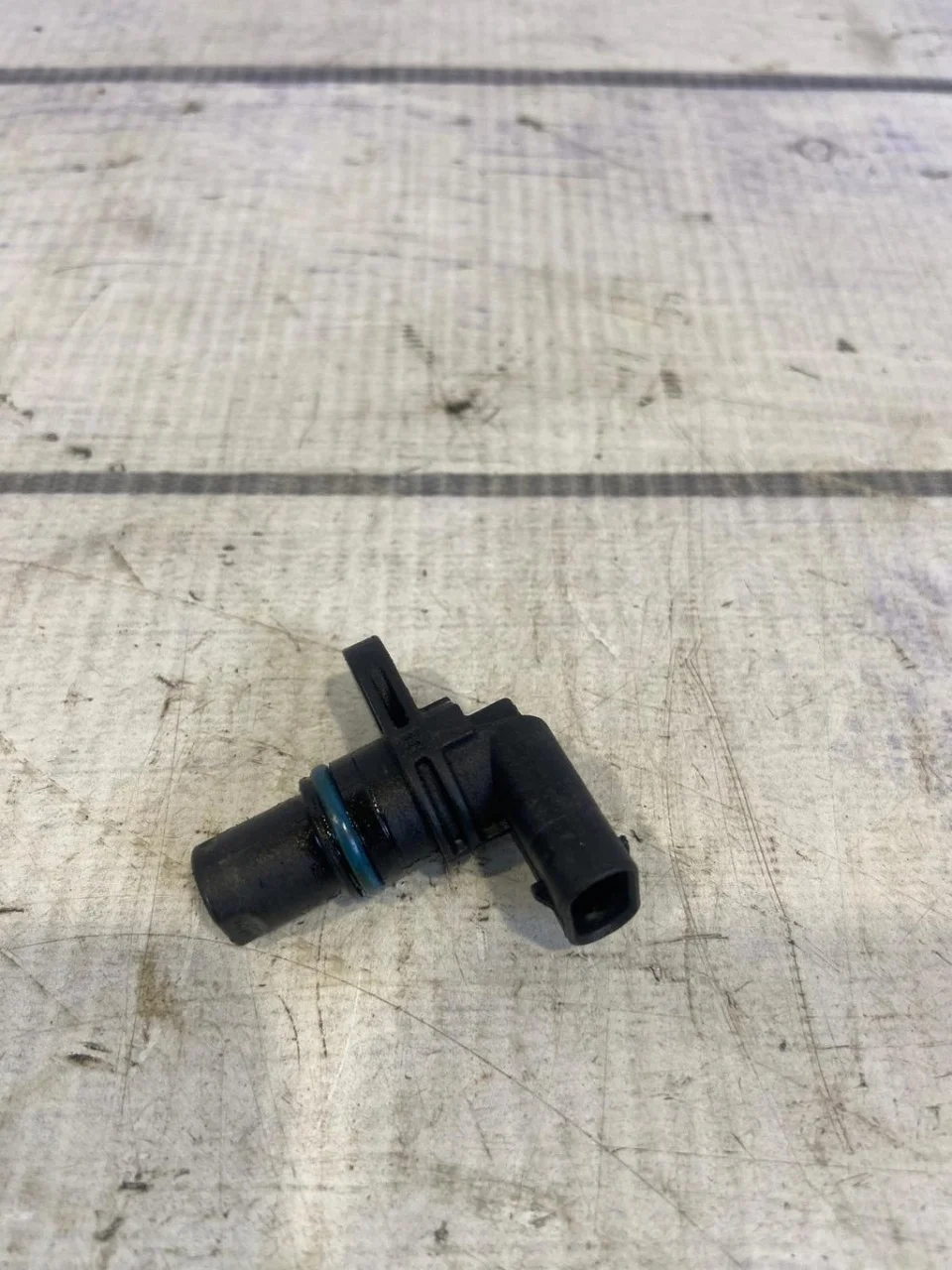 Датчик положения распредвала VW Passat CC 2010