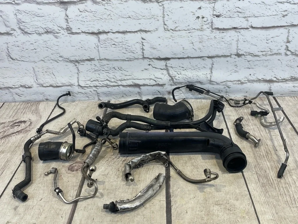 Комплект патрубков VW Passat CC 2010