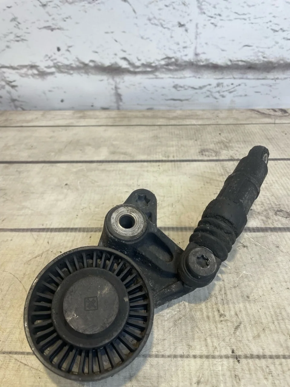 Ролик натяжителя ремня Audi Q7 2010 4L