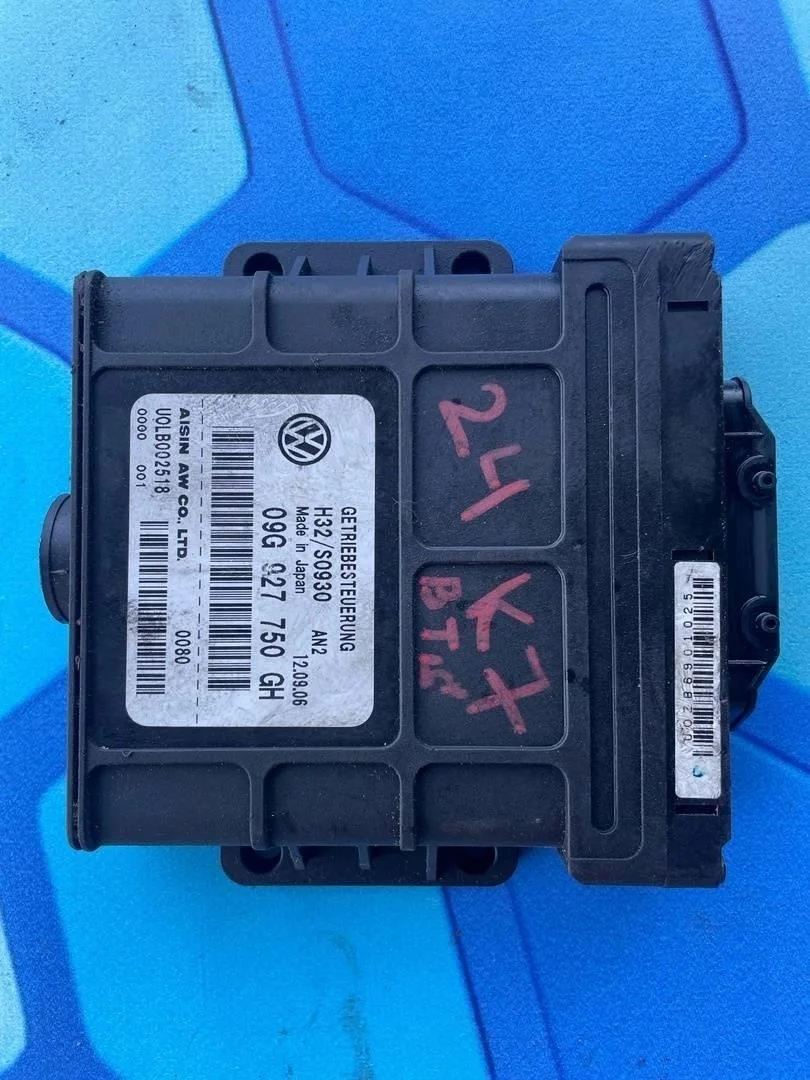 Блок управления акпп Skoda Fabia 2 2010