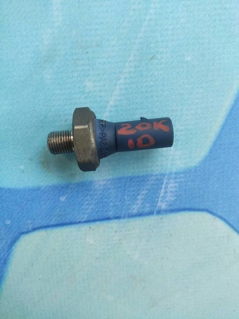 Датчик давления масла Audi A4 2011 B8