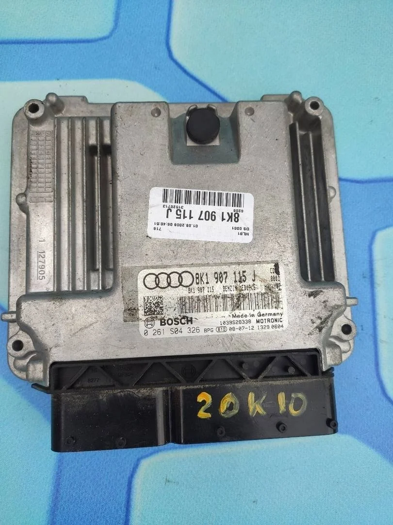 Блок управления двигателем Audi A4 2011 B8
