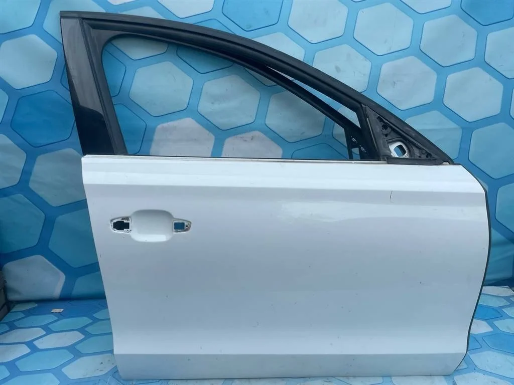 Дверь передняя правая Audi A8 2011 4H