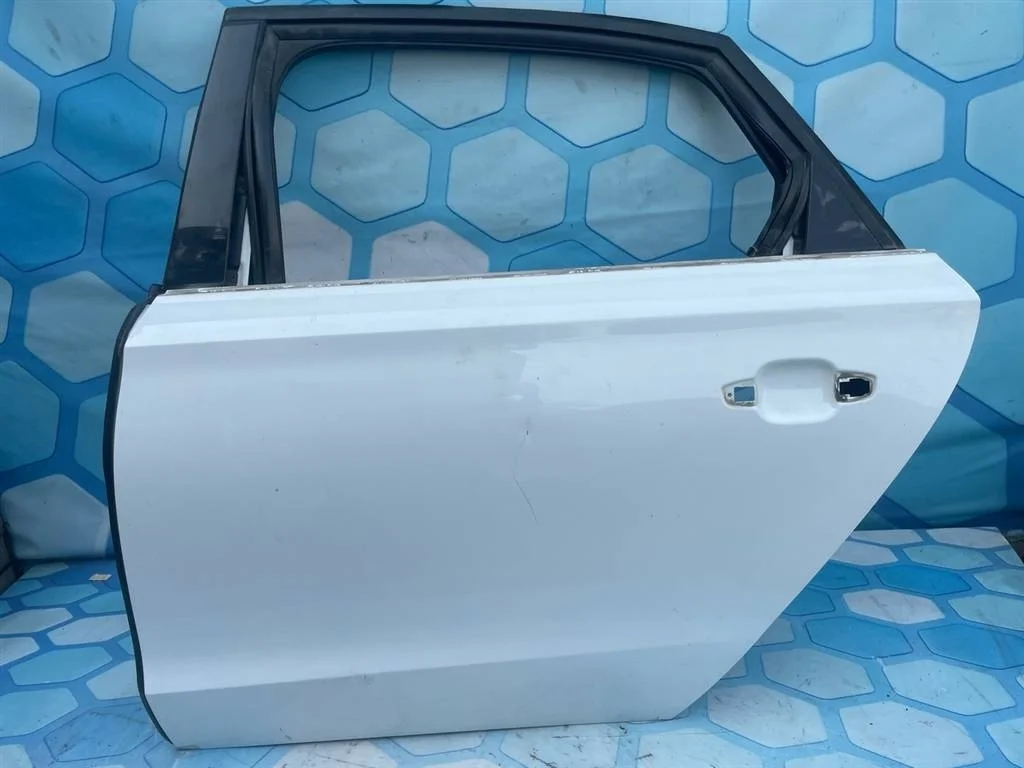 Дверь задняя левая Audi A8 2011 4H