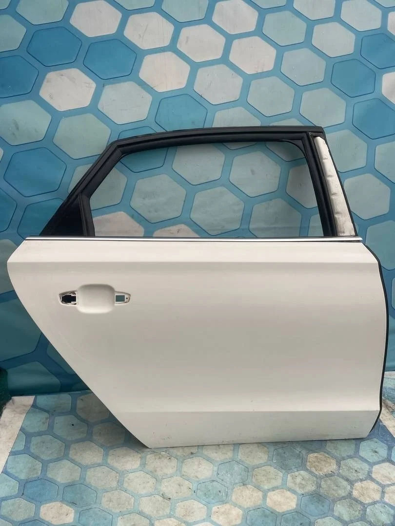 Дверь задняя правая Audi A8 2011 4H