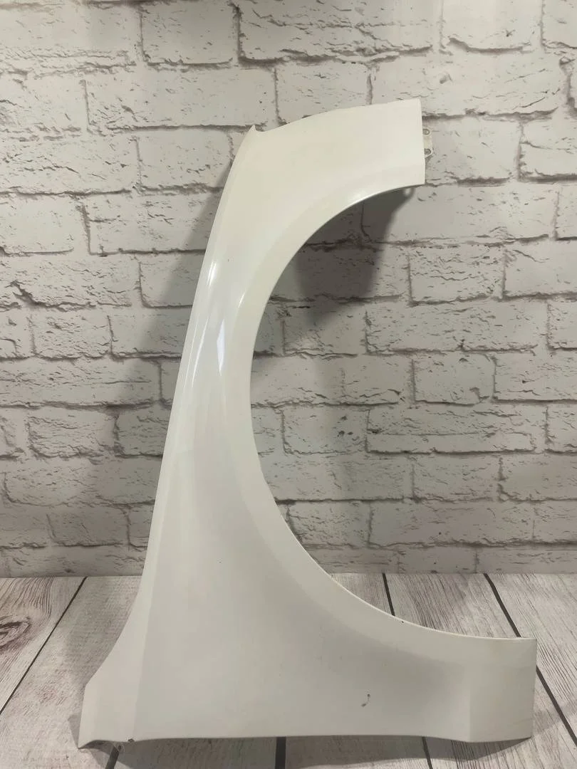 Крыло переднее правое Audi A8 2011 4H