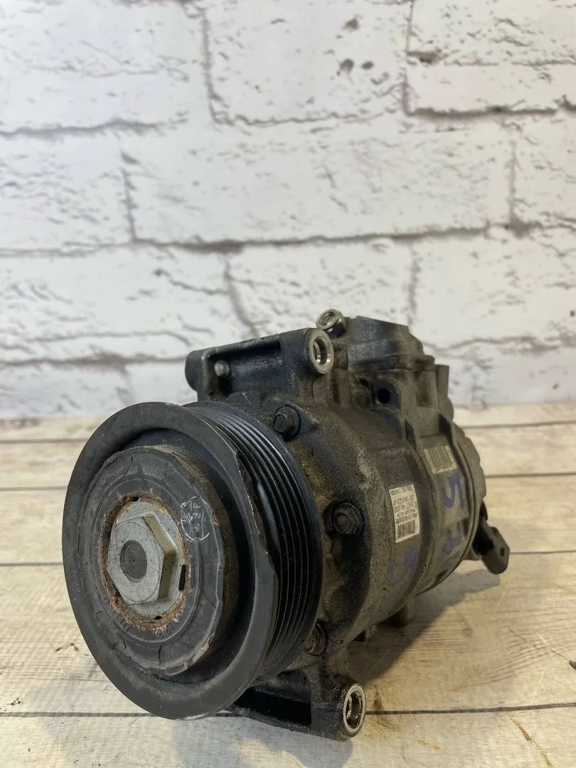 Компрессор кондиционера Audi A4 2011 B8