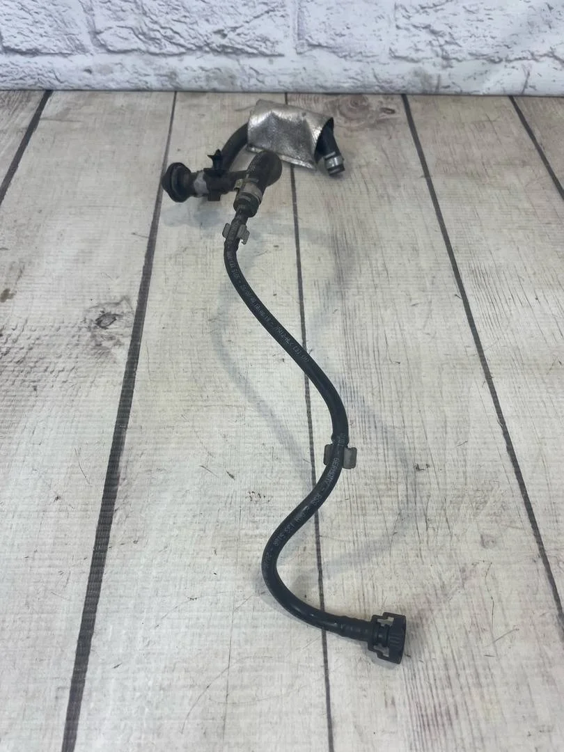 Трубка вакуумная Audi A4 2011 B8