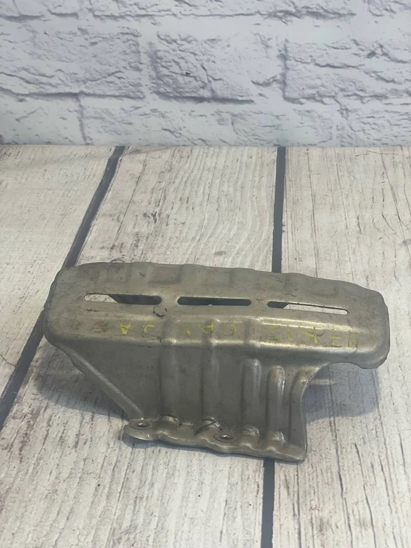 Экран тепловой VW Tiguan 1 2011