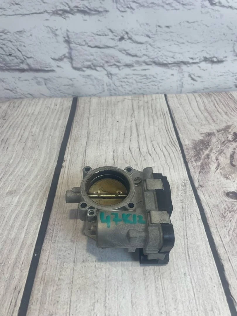 Дроссельная заслонка VW Tiguan 1 2011