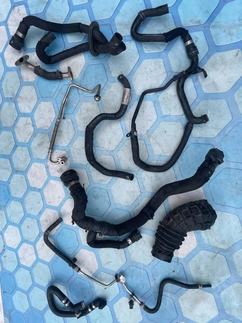 Комплект патрубков Audi A4 2011 B8