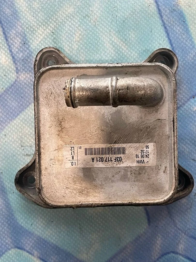 Радиатор масляный Skoda Yeti 2012