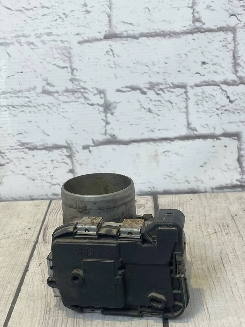 Дроссельная заслонка Skoda Yeti 2012