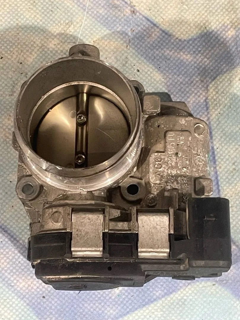 Дроссельная заслонка VW Tiguan 1 2012