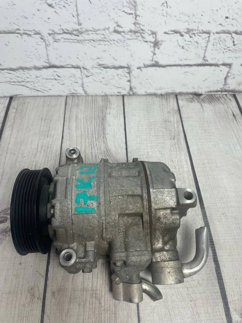 Компрессор кондиционера дефектами VW Tiguan 1 2012