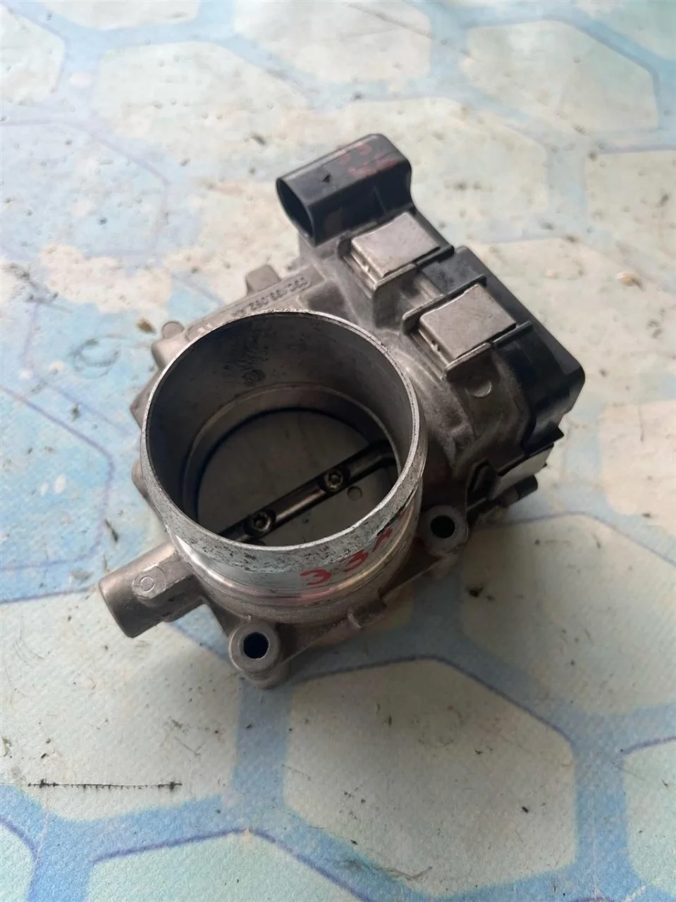 Дроссельная заслонка VW Tiguan 1 2012