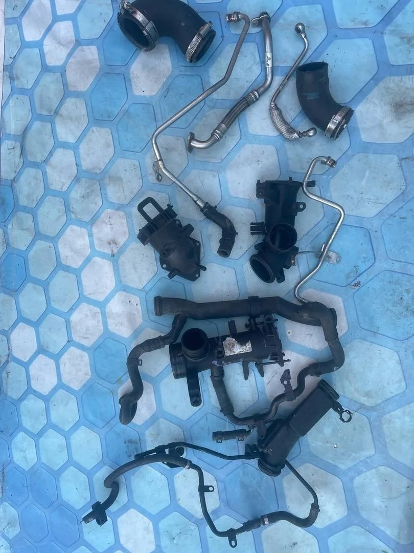 Комплект патрубков VW Tiguan 1 2012