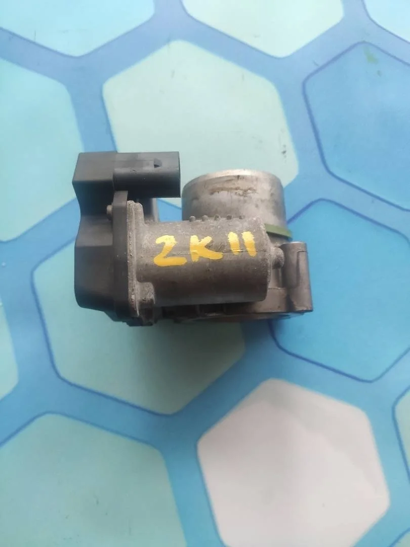 Дроссельная заслонка Audi A1 2013