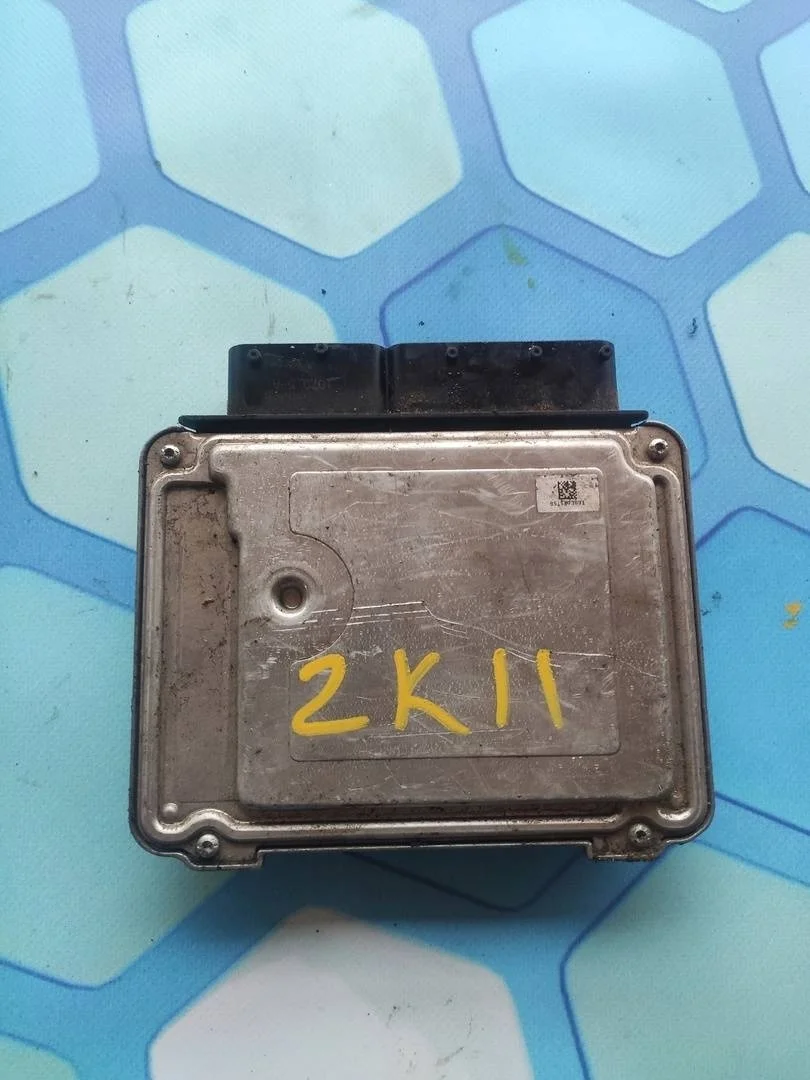 Блок управления двигателем Audi A1 2013