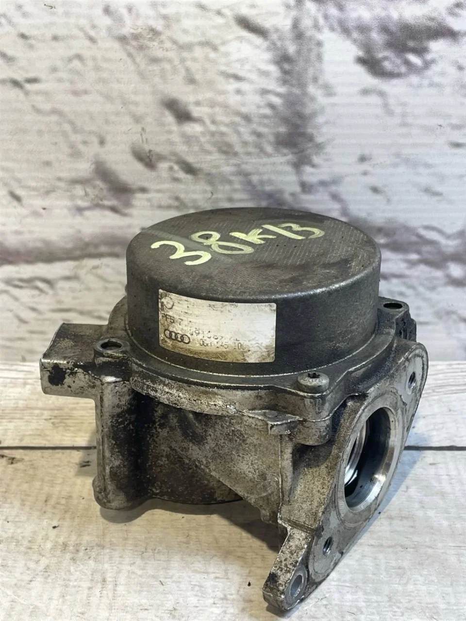 Насос вакуумный VW Tiguan 1 2013