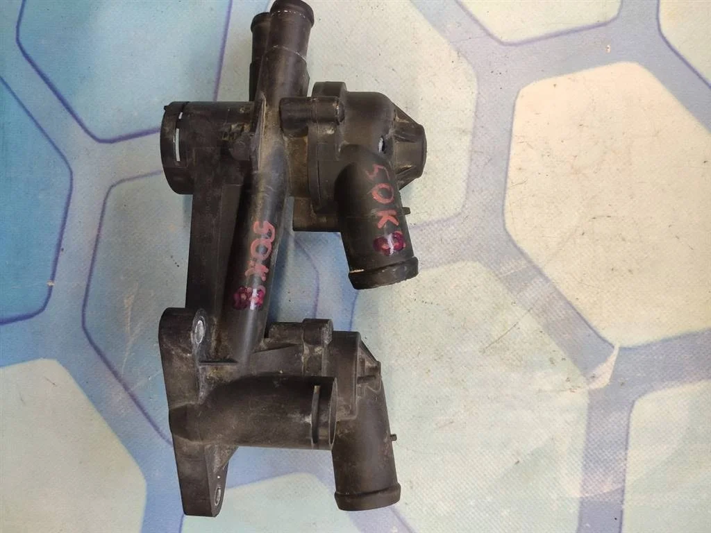 Корпус термостата Audi A1 2013