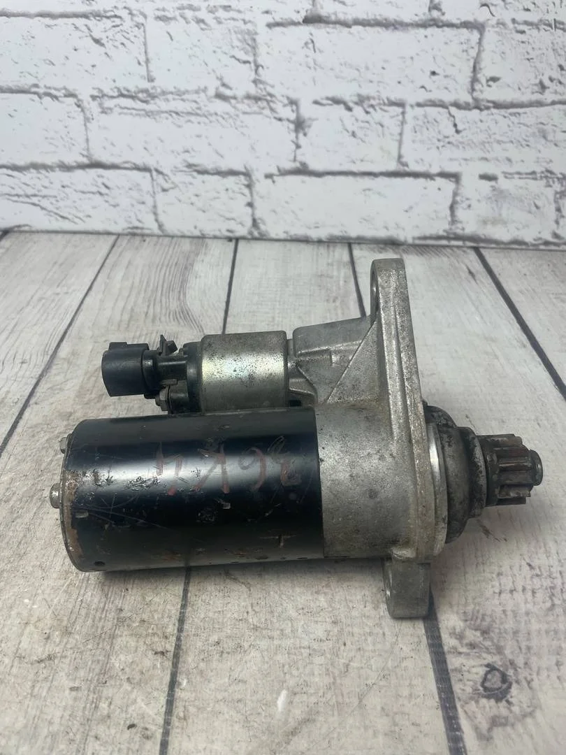 Стартер Audi A1 2013