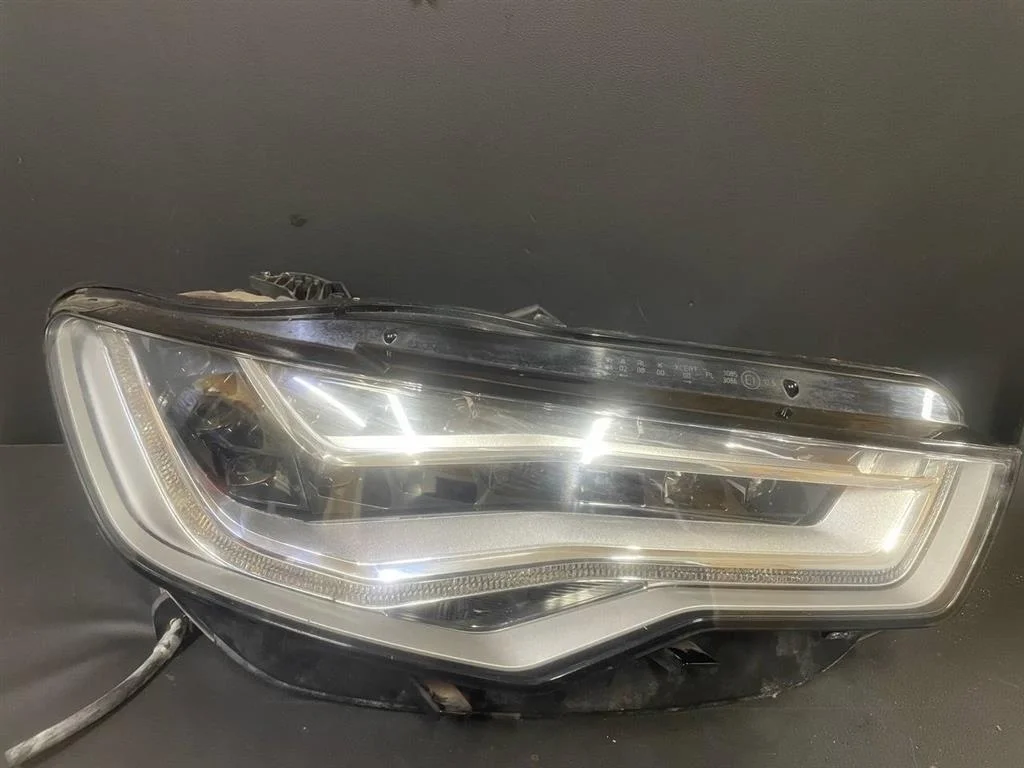 Фара правая ксенон Audi A6 2013 C7