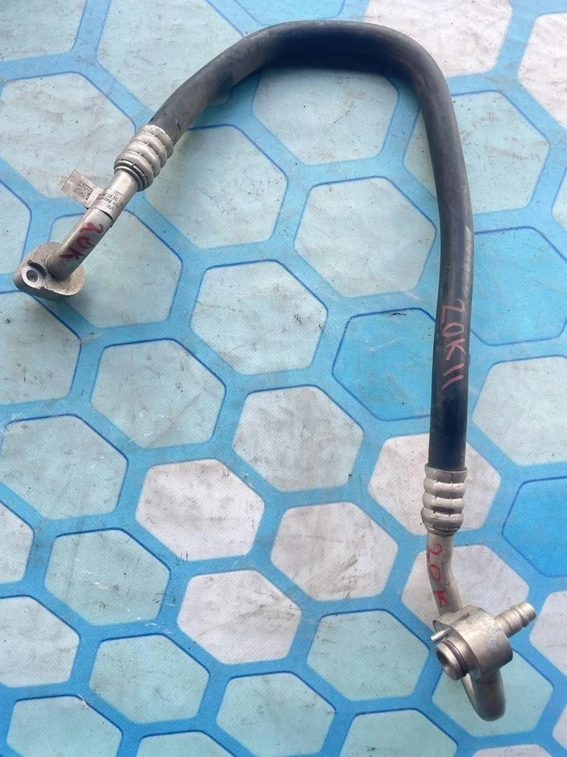 Трубка кондиционера Audi A7 2014