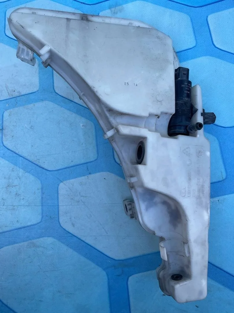 Бачок омывателя Audi A7 2014