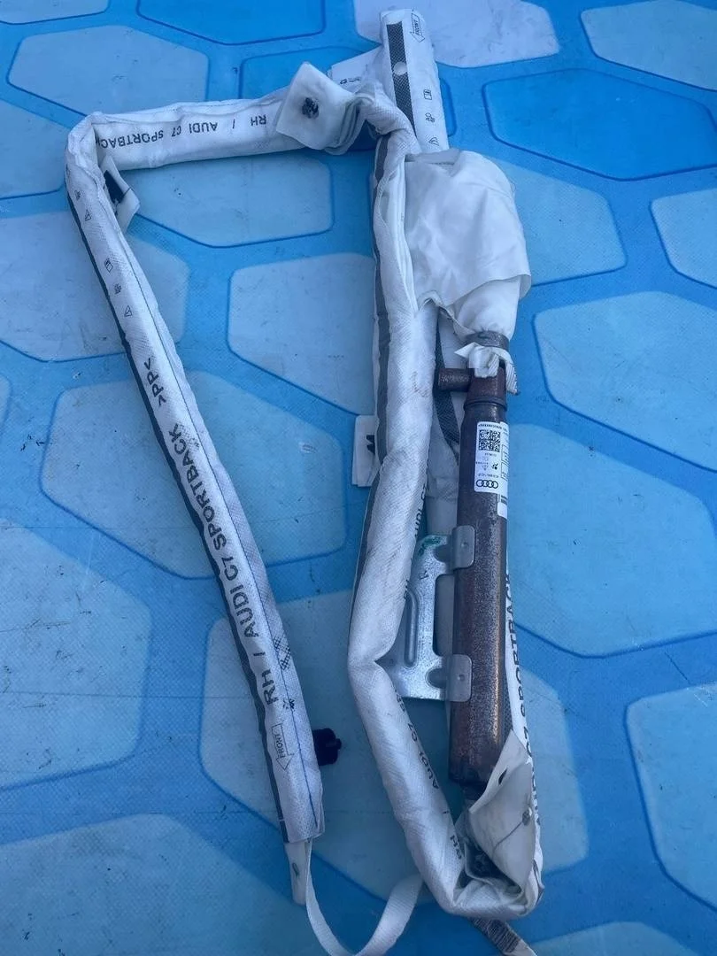 Подушка безопасности шторка правая Audi A7 2014