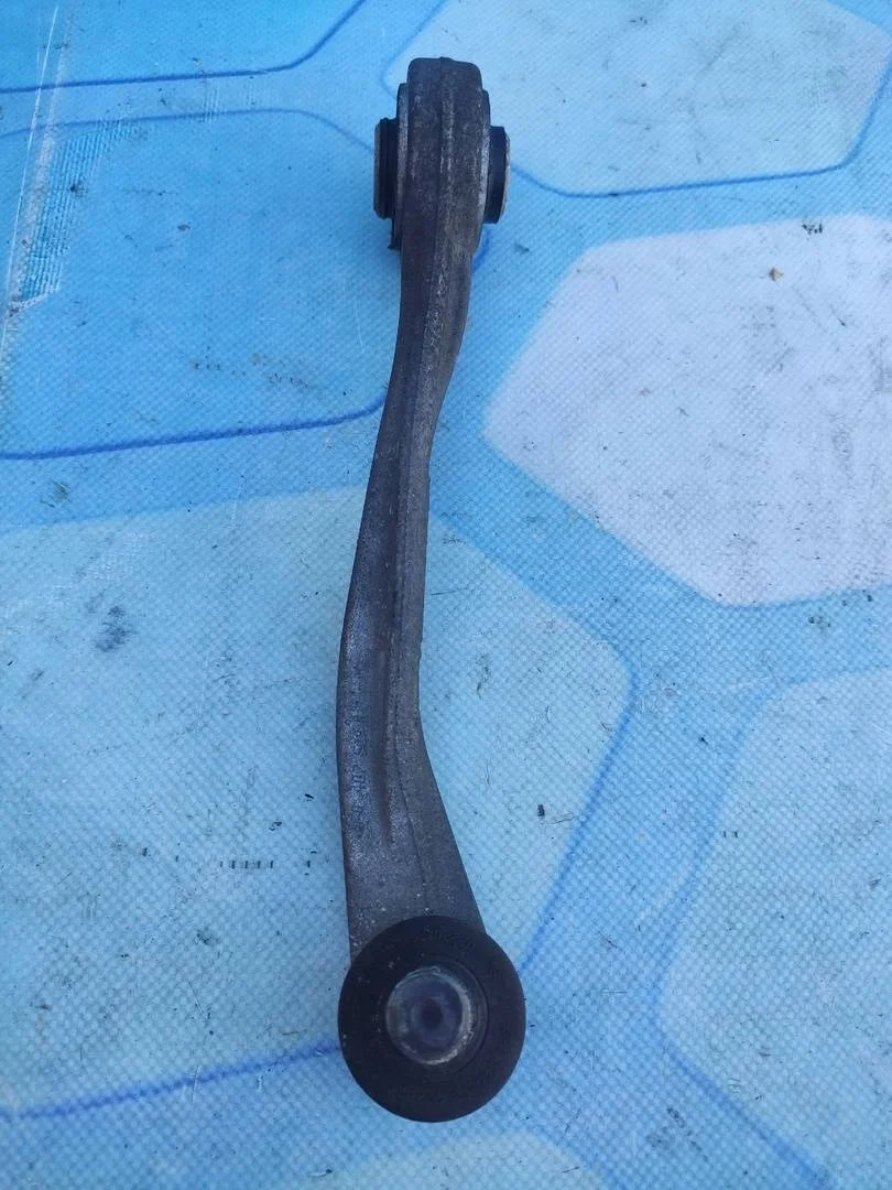 Рычаг передний верхний левый Audi A7 2014