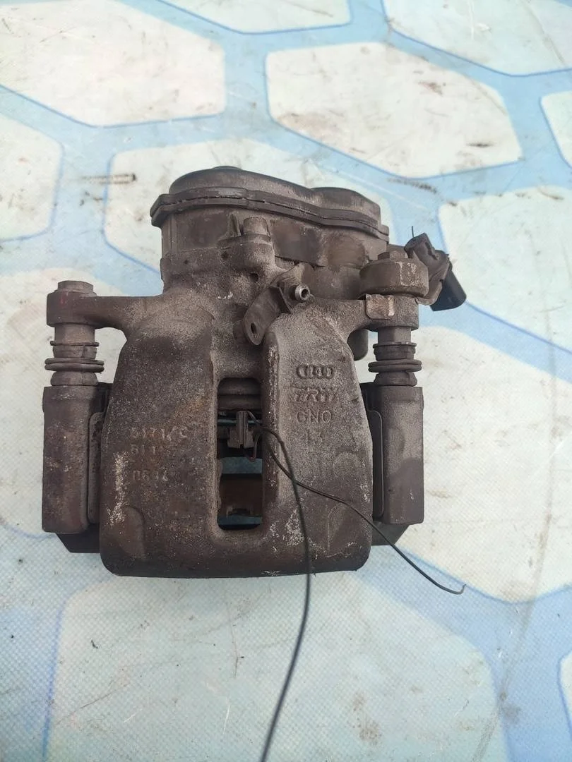 Суппорт задний левый Audi A7 2014