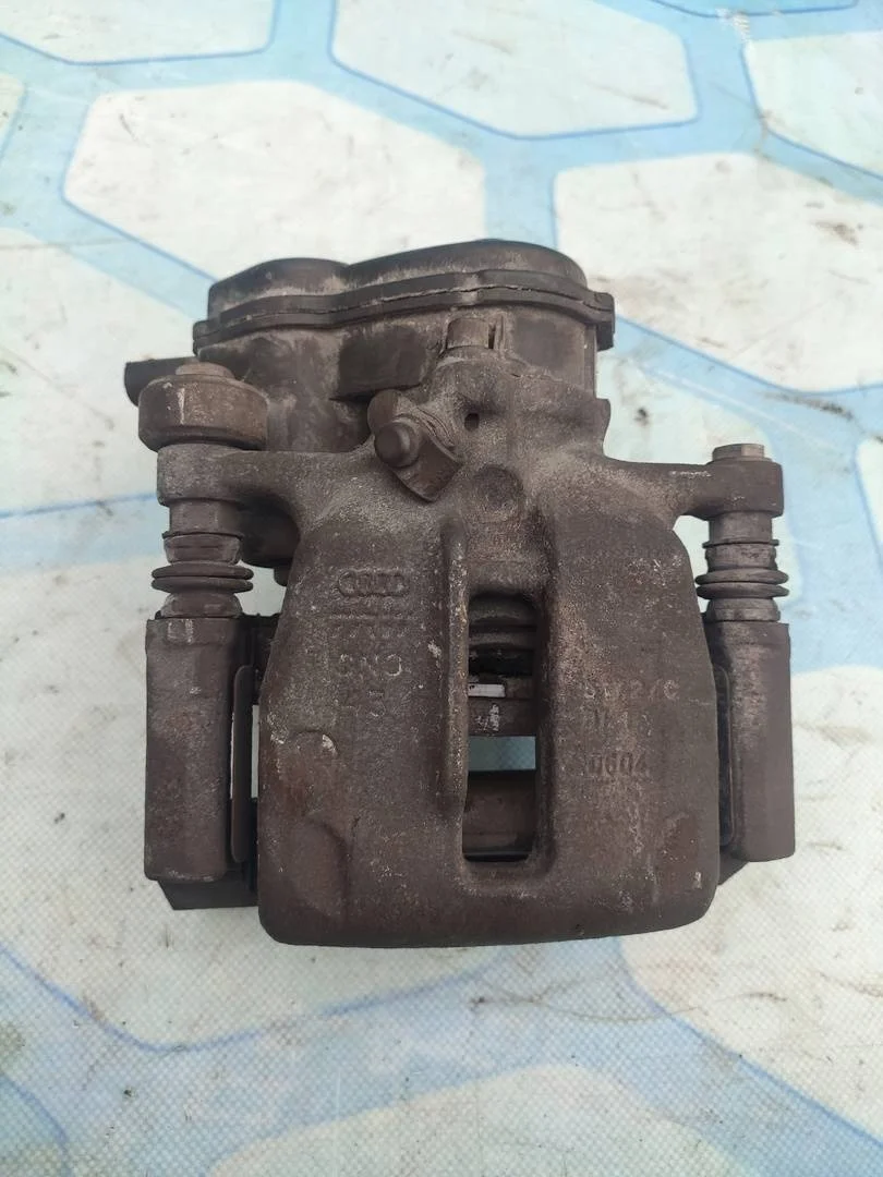 Суппорт задний правый Audi A7 2014