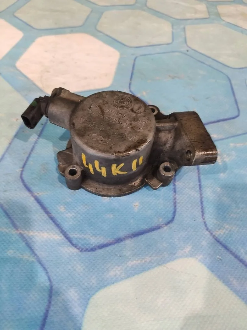 Кронштейн тнвд Audi A7 2014