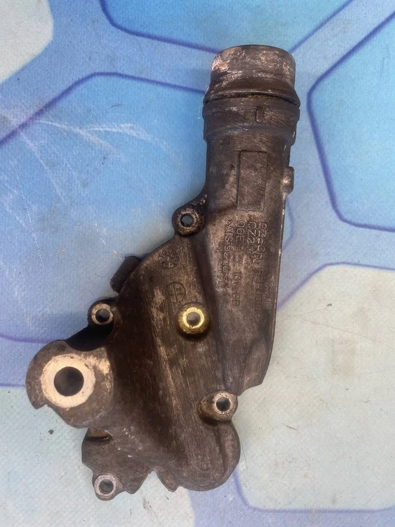 Фланец двигателя системы охлаждения Audi A7 2014